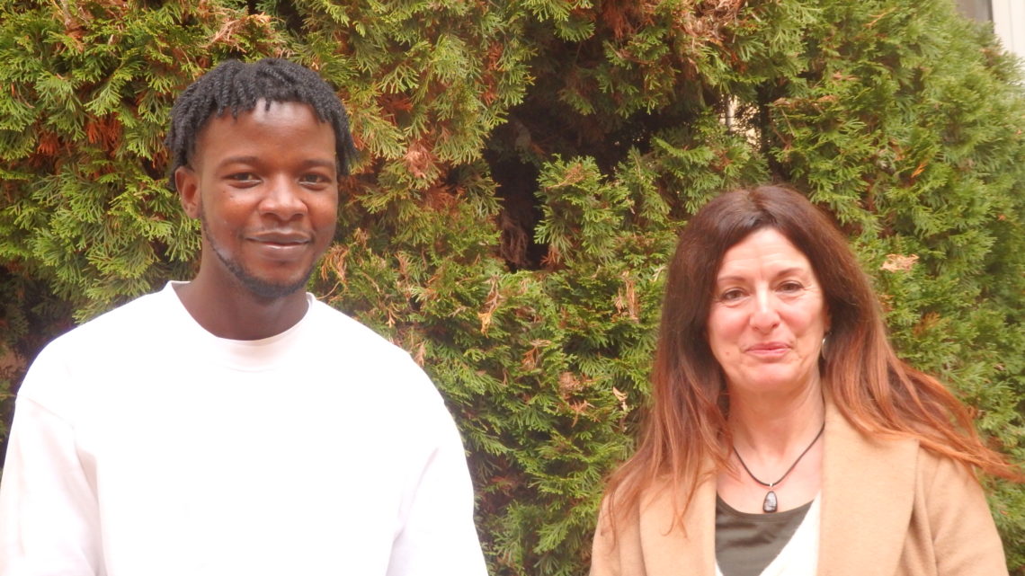 Mougna Diabaté et Laurence Bulin, deux des membres co-fondateurs du collectif Jeunes Migrants 01