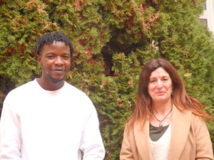 Mougna Diabaté et Laurence Bulin, deux des membres co-fondateurs du collectif Jeunes Migrants 01